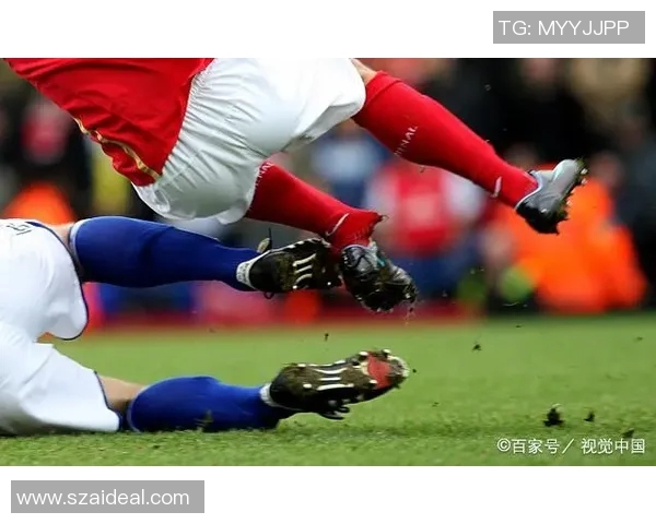 足球明星常见的伤病类型及其对职业生涯的影响分析 足球明星常见的伤病类型及其对职业生涯的影响分析