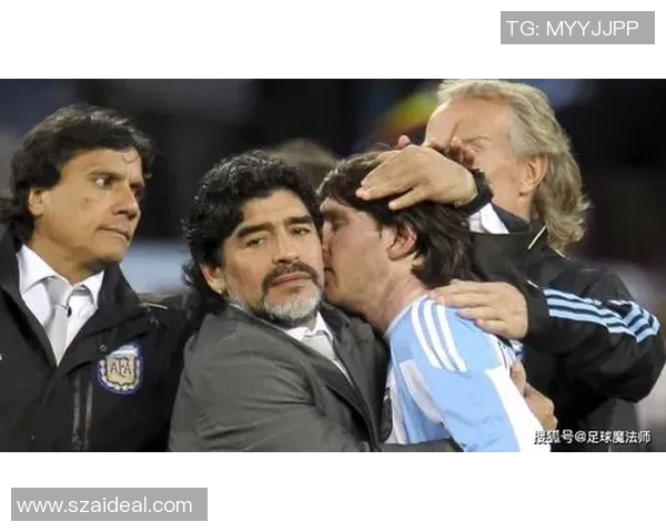 马拉多纳在足球场上的辉煌与生活中的挣扎交织成的艰难抉择之路 马拉多纳在足球场上的辉煌与生活中的挣扎交织成的艰难抉择之路