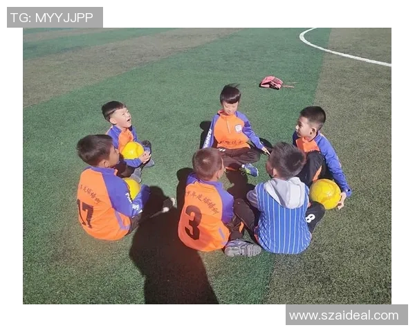 重生为足球明星的孩子在绿茵场上书写传奇人生的奋斗与成长